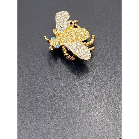 Kenneth Jay Lane KJL Signed Gold Tone Rhinestone Queen Bee Blue Eyes
Brooch Pin - Picture 9 of 11